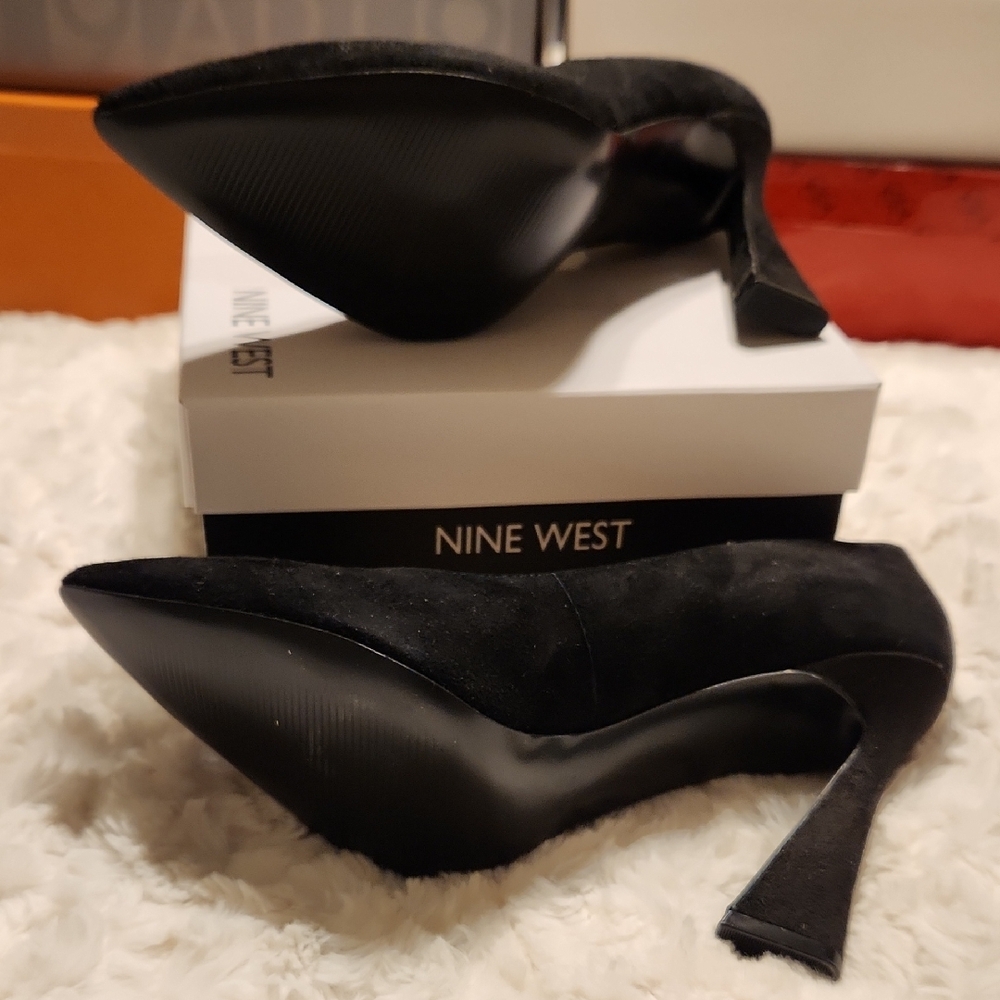 Nine West Black Pointed Toe Suede Pumps - Picture 7 of 8